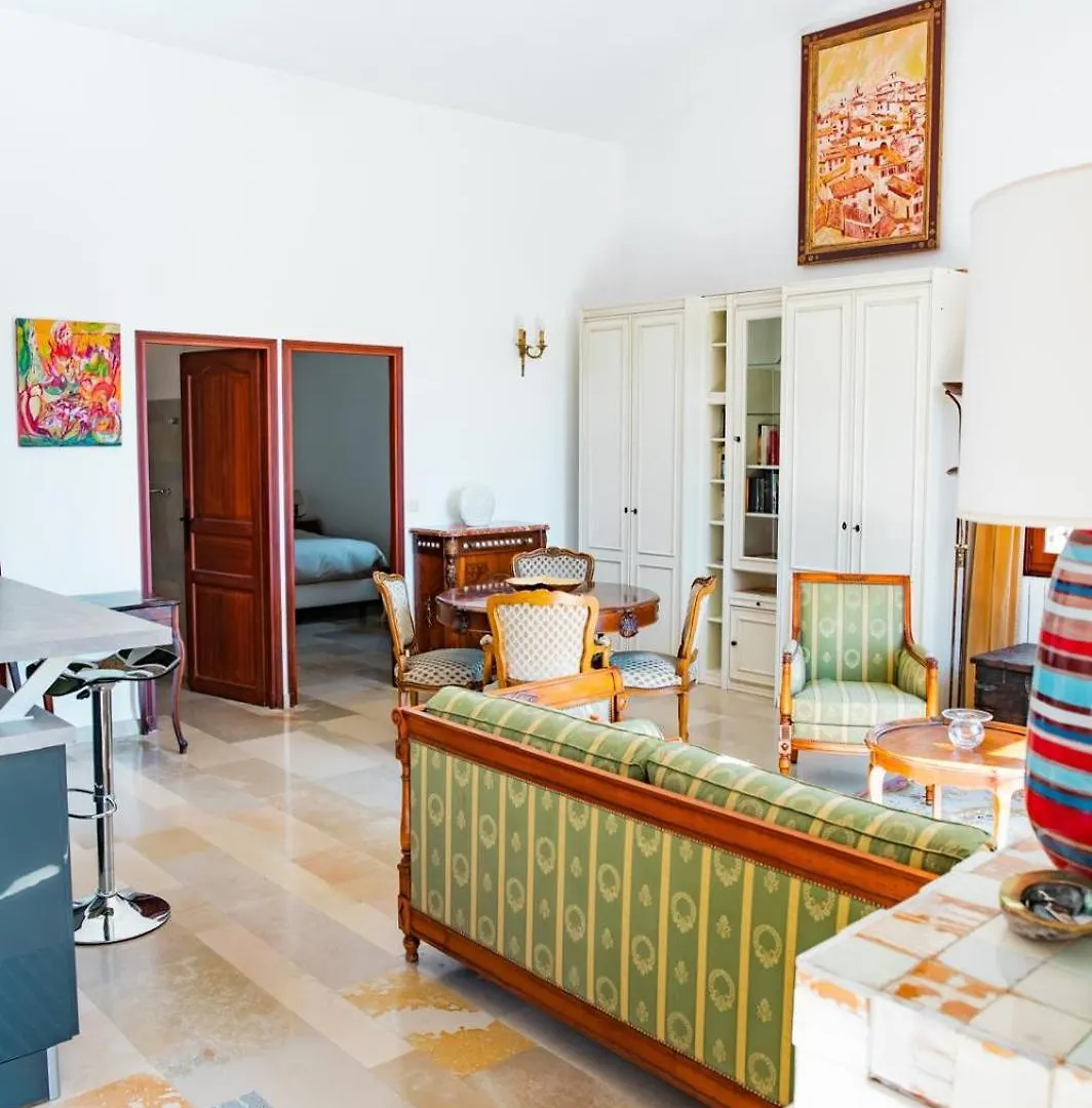 Holiday home Maison De Charme Avec Piscine A Gordes
