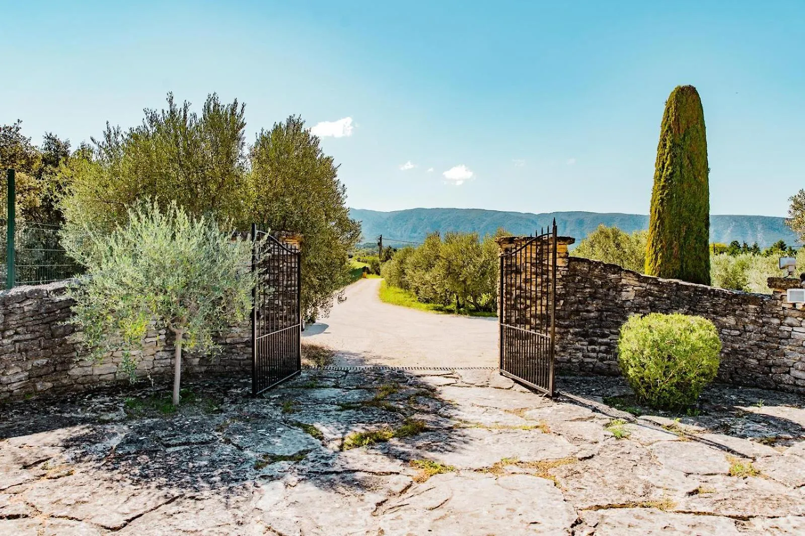 Maison De Charme Avec Piscine A Gordes Holiday home